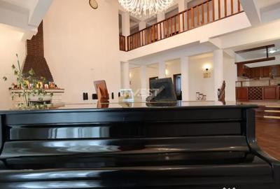 Casă cu 7 camere cu Piscina în Vișani - 3