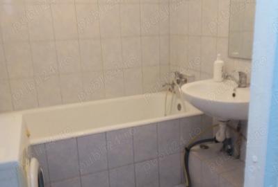 Apartament cu 2 camere decomandat în Apărătorii Patriei