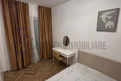 Apartament cu 2 camere semidecomandat, mobilat în Central