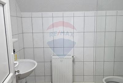 Spațiu comercial, de 180 mp, în Central - 8