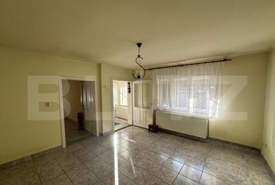 Casa pe un nivel, 3 camere, curte + anexe, ideala pentru p - 4