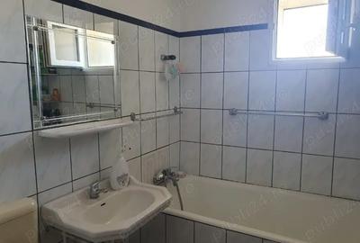 Vand apartament cu 3 camere. Direct Proprietar - 9