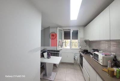 Apartament 3 camere decomandat Trapezului - 10