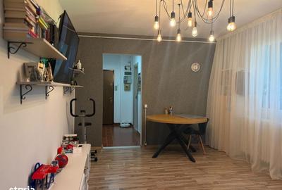 Apartament cu 3 camere semidecomandat în Central - 6