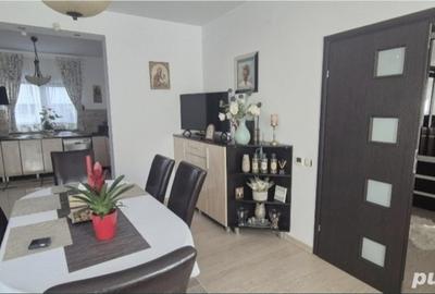 Casă cu 6 camere cu Teren 2106 Mp în Piatra - 3