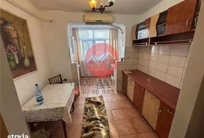 Apartament cu 2 camere decomandat în Vest