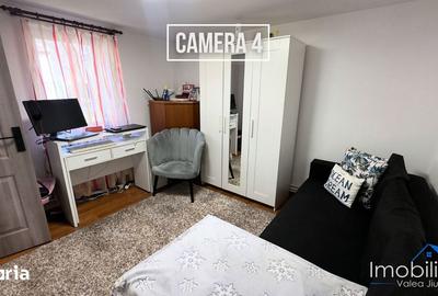 Casă cu 4 camere cu Teren 2700 Mp în Central - 9