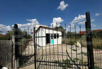 Casă cu 2 camere cu Teren 300 Mp în Central - 12