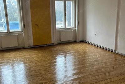 Spațiu comercial, de 107 mp, în Ultracentral