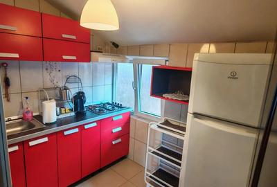 Inchiriez Apartament decomandat 2 cam in Vila la Curte Km 5 - 6