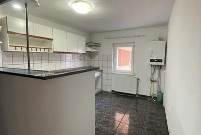 Apartament cu 4 camere în Cetate - 1