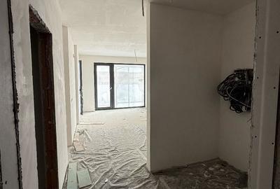 Apartament cu 2 camere semidecomandat în Răcădău - 2