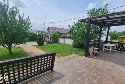 Casă cu 4 camere cu Teren 800 Mp în Șcheia - 2