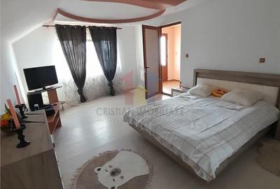 Apartament cu 5 camere în Central - 19