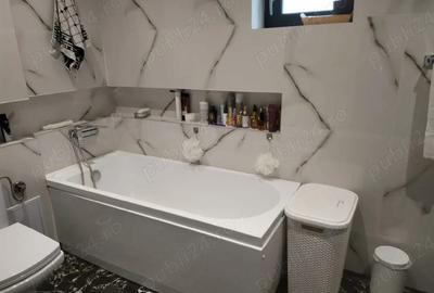 Casă cu Teren 850 Mp în Central - 3