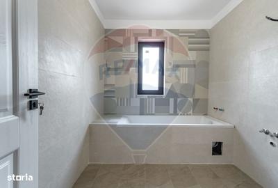 Casă cu 4 camere în Central - 20