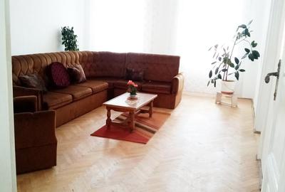 Apartament cu 3 camere decomandat în Central - 4