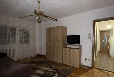 Aparament cu 2 camere de inchiriat semicentral - 1