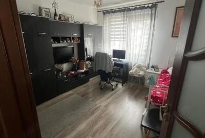 Apartament cu 3 camere decomandat în Florești - 3