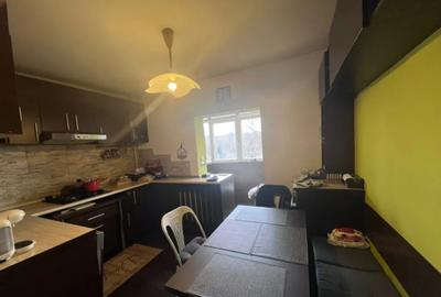 Apartament cu 3 camere decomandat în 1 Mai - 4