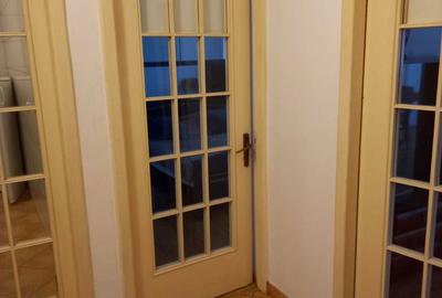Apartament cu 2 camere decomandat în Universitate