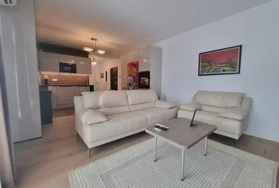 Apartament cu 2 camere decomandat, mobilat în Regie