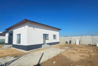 Casă cu 4 camere cu Teren 412 Mp în Malu Mare - 6