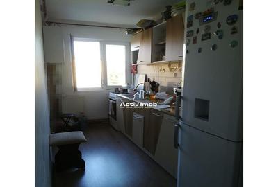 Resita, 3 Cam. Mobilat, Et. 2, Micro 2. - 13