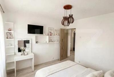 Apartament cu 4 camere decomandat în Central