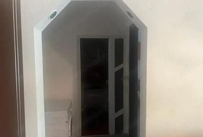 Apartament cu 2 camere semidecomandat, mobilat în Central - 1