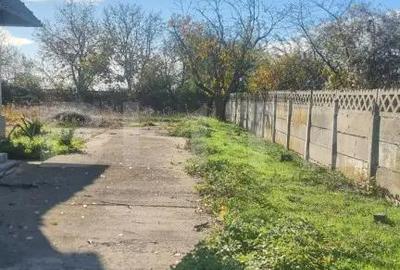 Casă cu 7 camere cu Teren 1200 Mp în Central