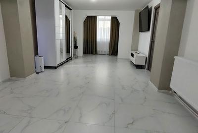 Apartament cu 3 camere semidecomandat în Central - 5