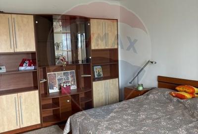 Apartament cu 1 camere decomandat, mobilat în Polivalentă