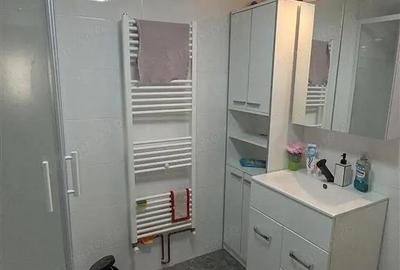 Casa 2 domitoare si living, 2 bai, mobilat utilat, Corunca - 11