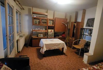 Casă cu 4 camere cu Teren 310 Mp în Tei - 6