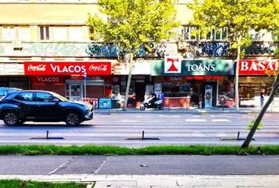 Spațiu comercial, de 102 mp, în Romană