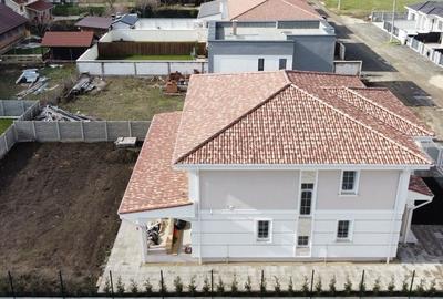 Casă cu 4 camere în Dumbrăvița - 7