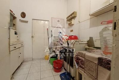 Casa alipita cu teren, necesita renovari, situata in zona Freidorf. - 4