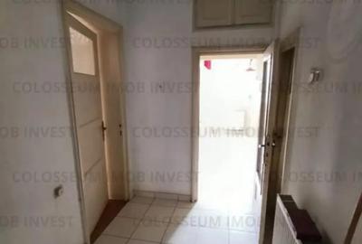 Apartament cu 3 camere decomandat în Centrul Civic - 3