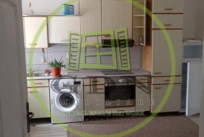 Casă cu 3 camere cu Teren 946 Mp în Central - 1