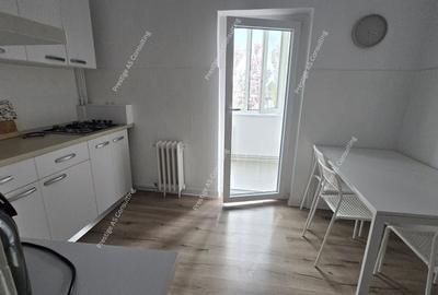 Apartament cu 3 camere decomandat, mobilat în Soarelui - 2