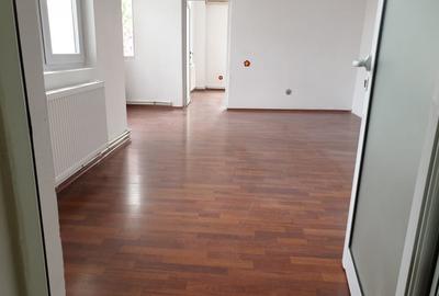 PARTICULAR TITULESCU-METROU BASARAB vila , IDEAL FIRMA,5 cam 1300 eur - 4