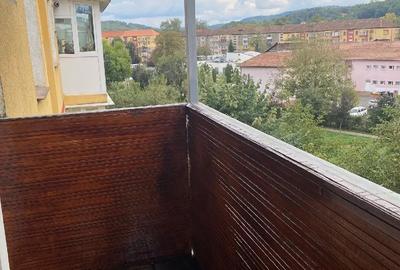 Inchiriez garsoniera - 1