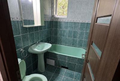 Apartament cu 2 camere semidecomandat în Decebal - 5