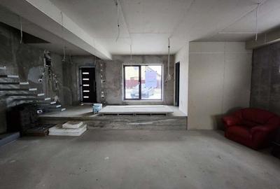 Vand jumatate de duplex , Sag - Manastire - 18