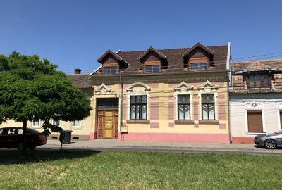 Complex-Lunei,la 5 min.de Prefectu;,10 camere,cas&#25; multifuncțional&#25
