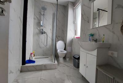 Casă cu 4 camere cu Teren 245 Mp în Central - 2