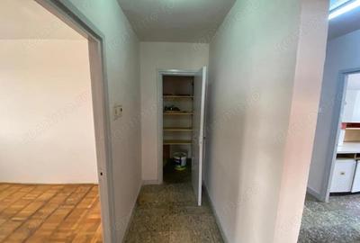 Apartament cu 3 camere decomandat în Central - 1