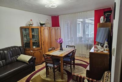 Apartament cu 3 camere decomandat în Central - 2