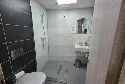 Spațiu comercial, de 133 mp, în Central - 2